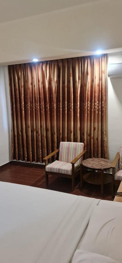 Paradise Hotel Tanjung Pinang Eksteriør bilde